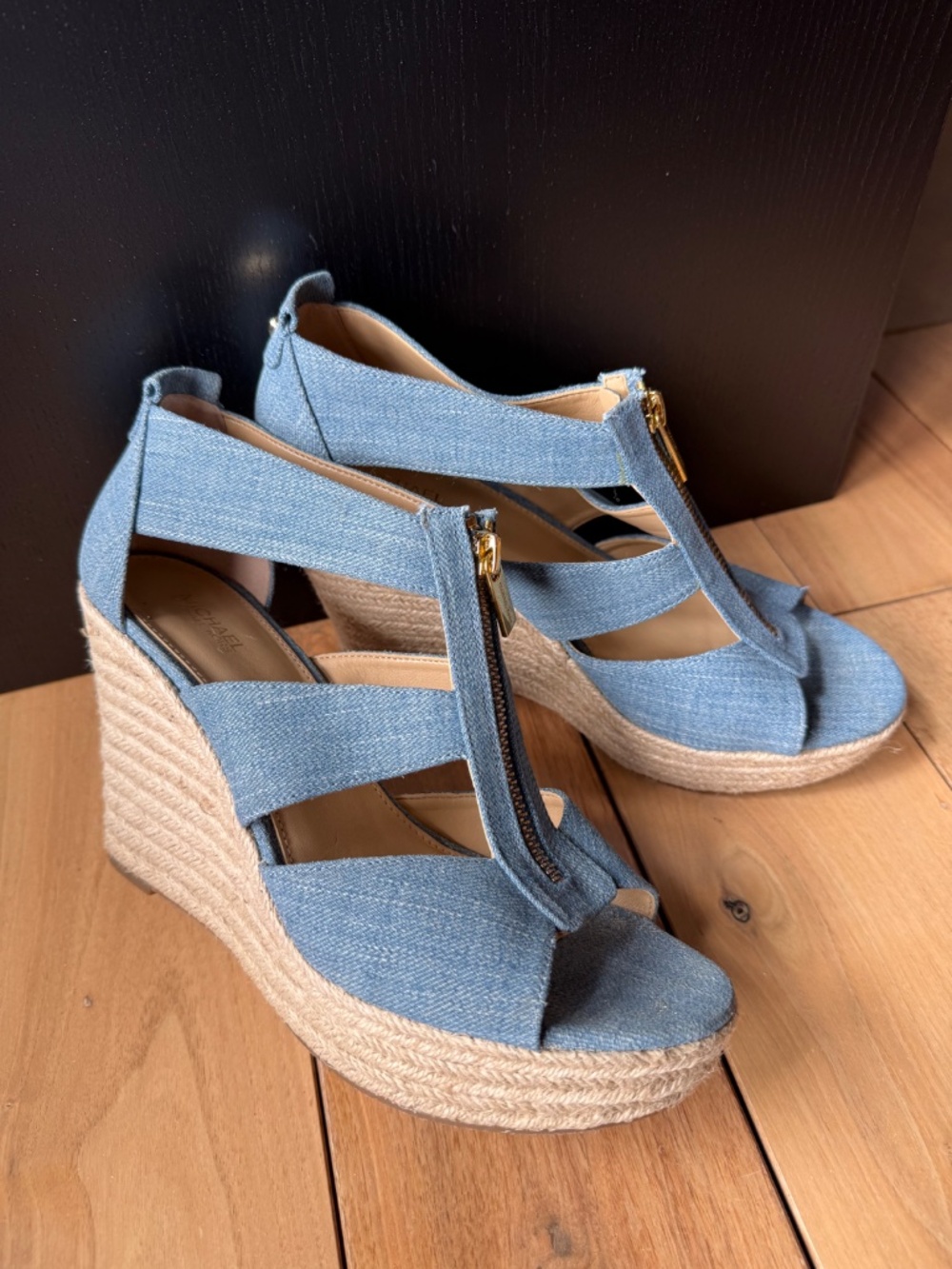 Michael Kors light blue denim wedge espadrille sandals – Size 9 (40M)